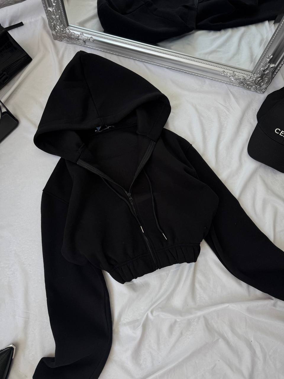 Sudadera con capucha y cremallera