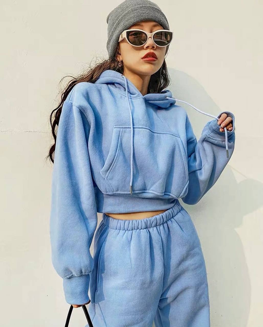 Traje de polar con sudadera corta con capucha
