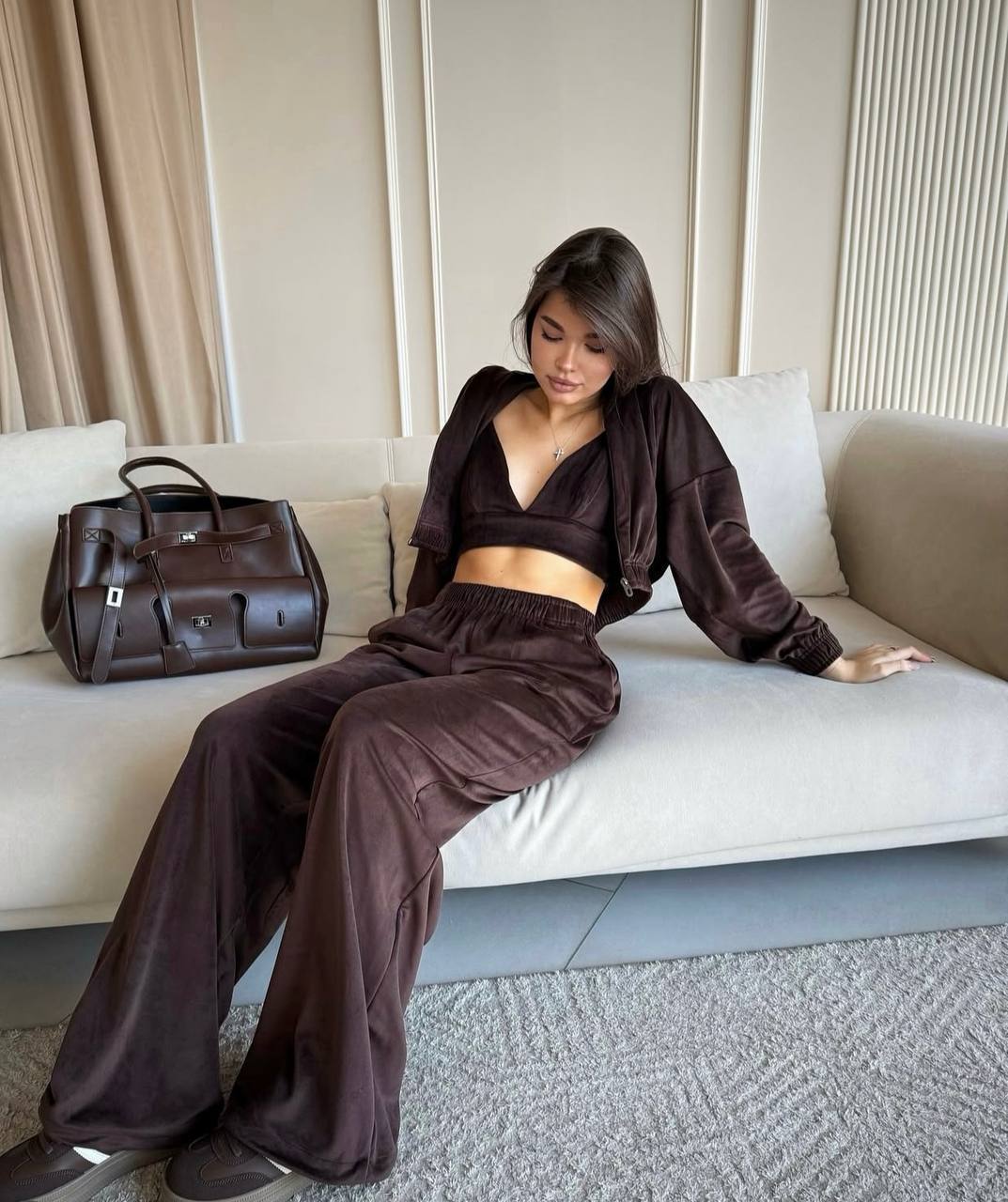 Traje de terciopelo de tres piezas