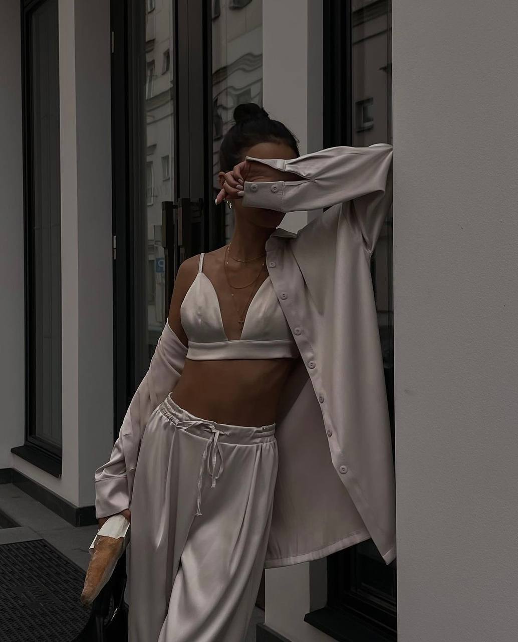 Trajes de seda en estilo pijama