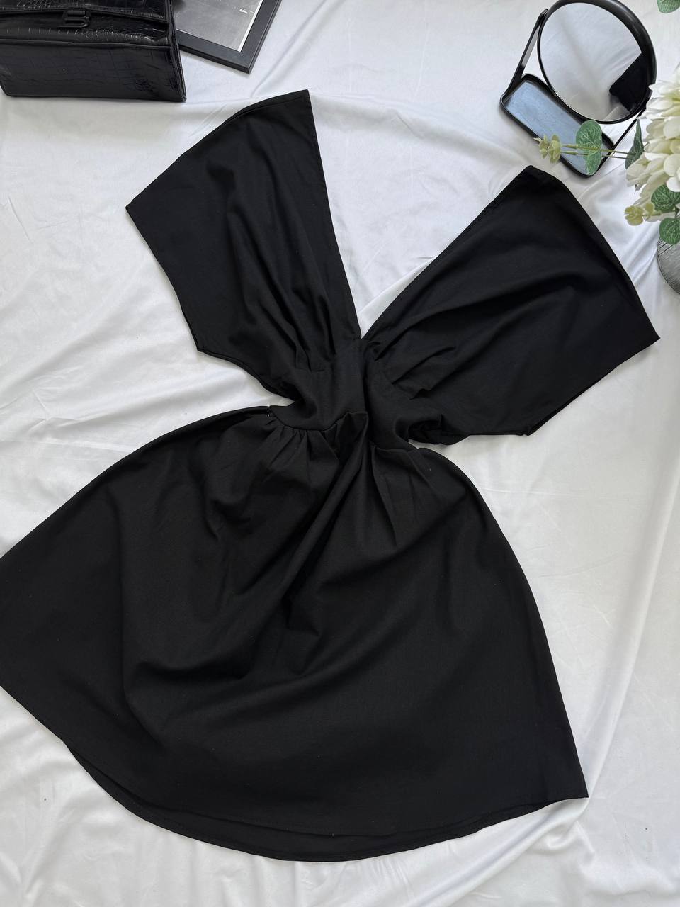 Vestido con espalda descubierta de lino natural