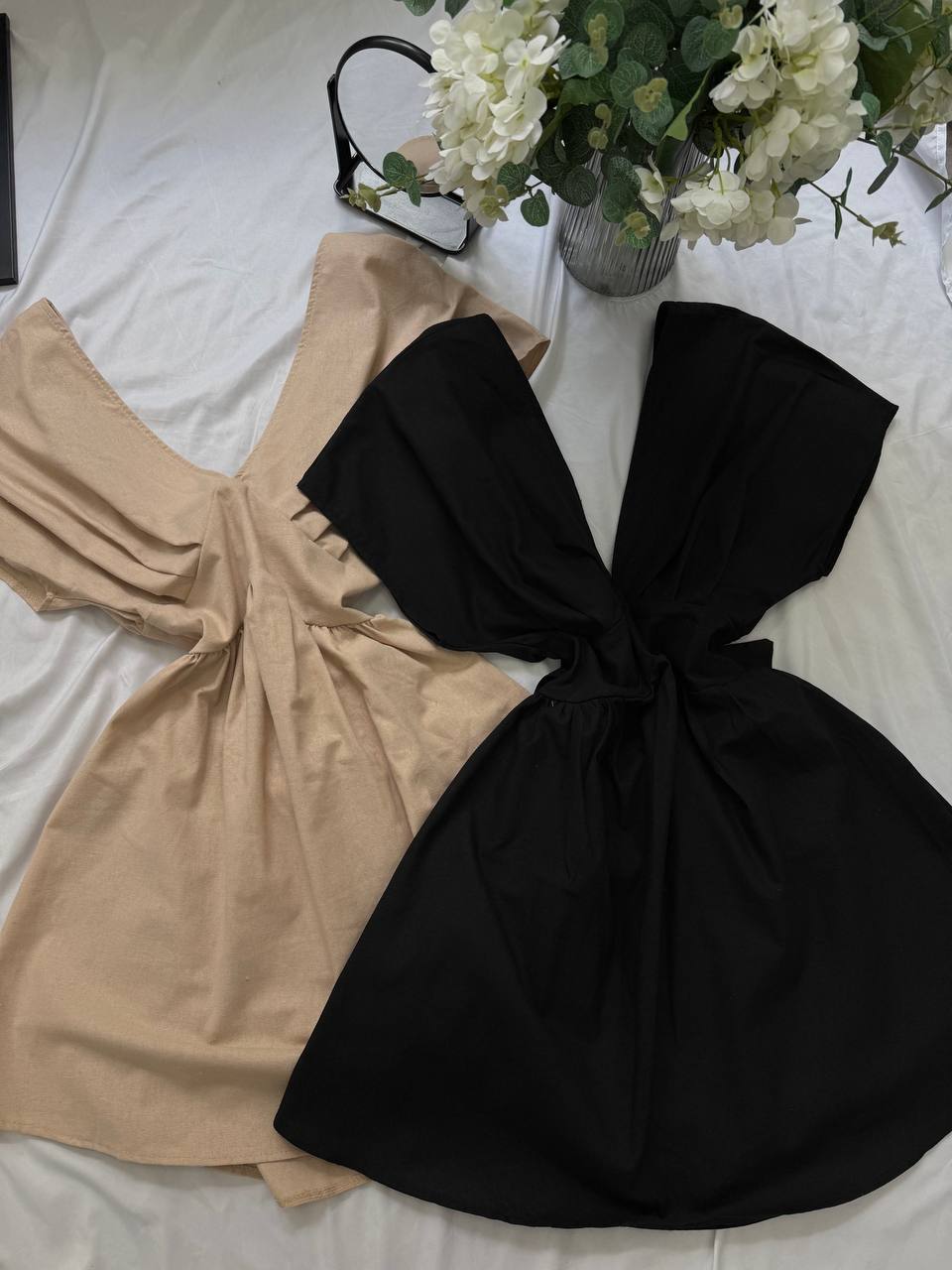 Vestido con espalda descubierta de lino natural