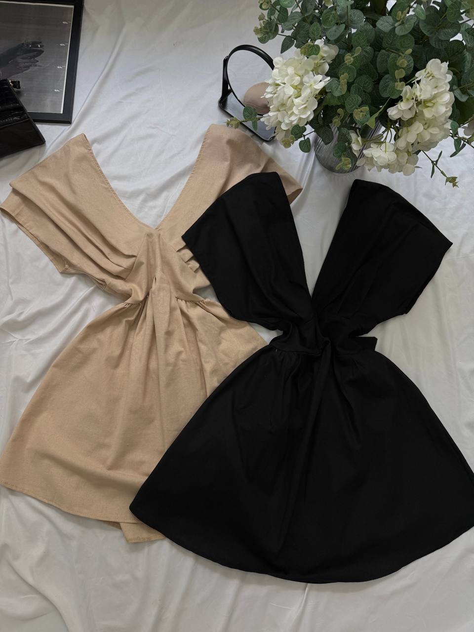 Vestido con espalda descubierta de lino natural
