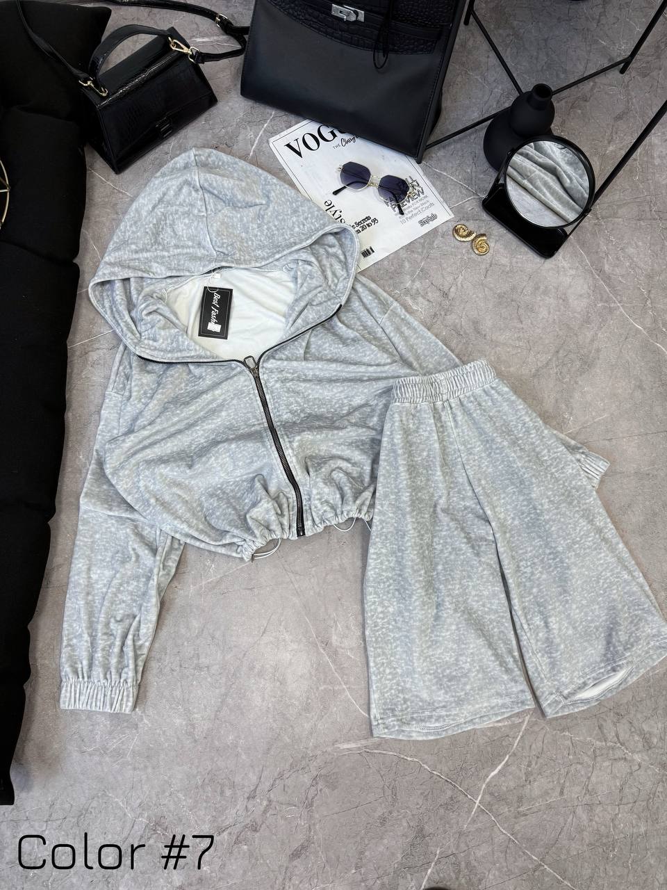 Trajes de tres piezas muy geniales de suave terciopelo