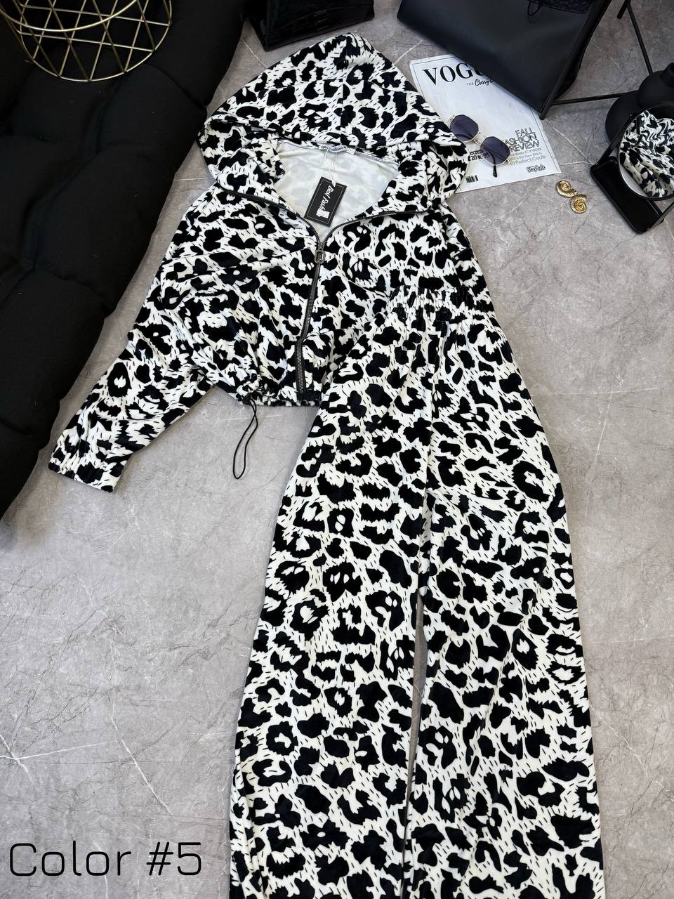 Trajes de tres piezas muy geniales de suave terciopelo