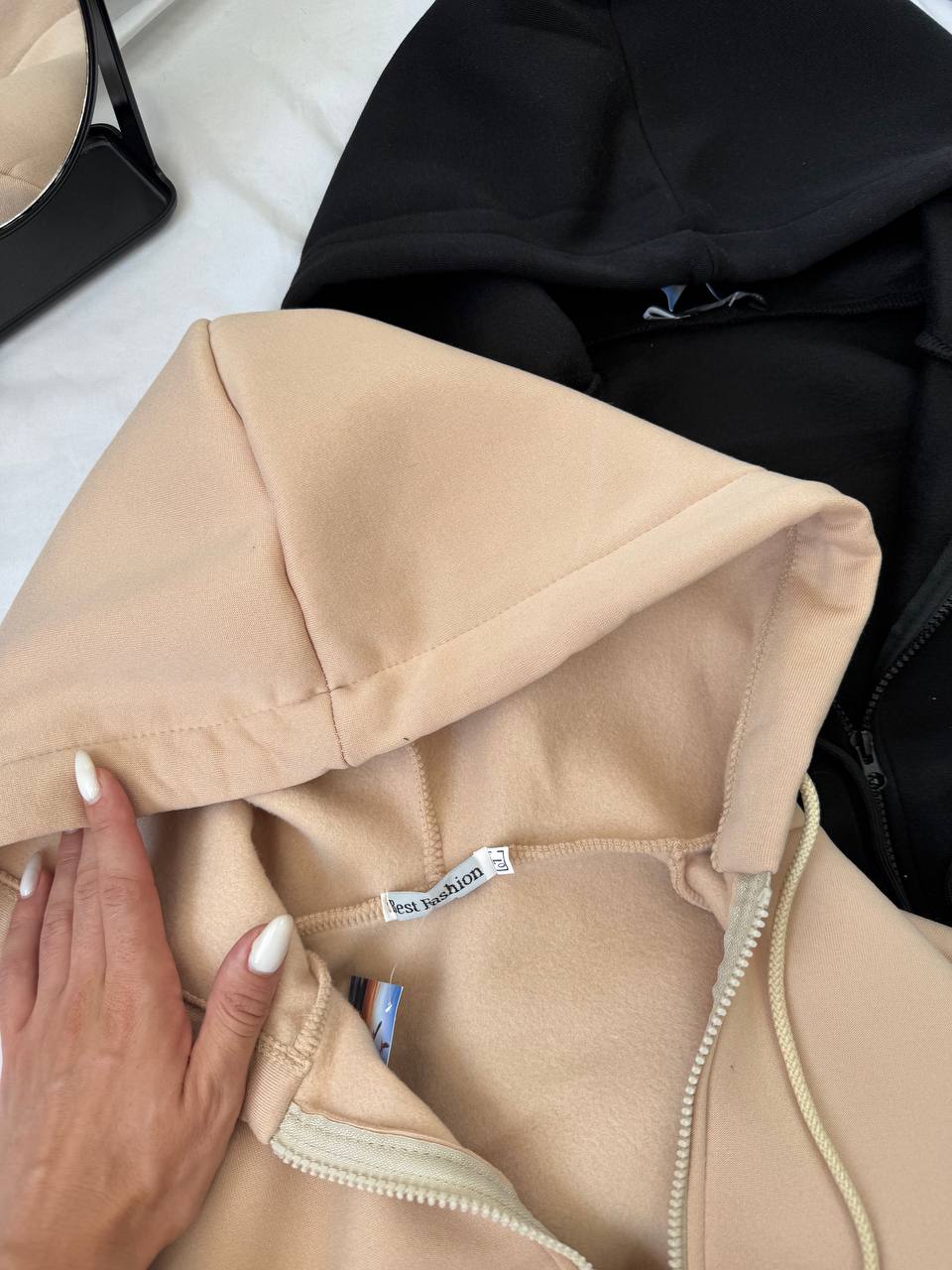Sudadera con capucha y cremallera