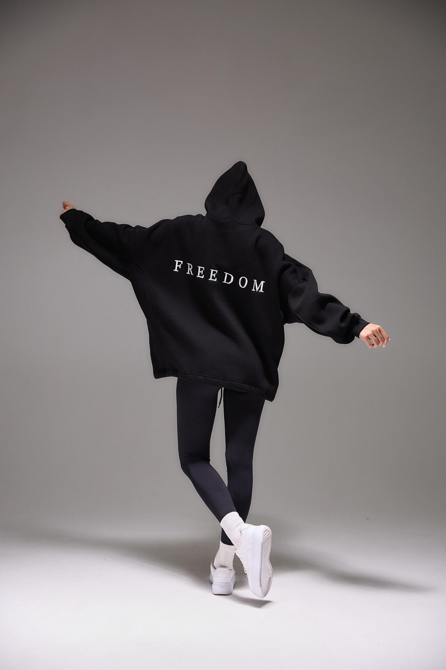 Толстовка с 3Д вышивкой «FREEDOM», Оверсайз