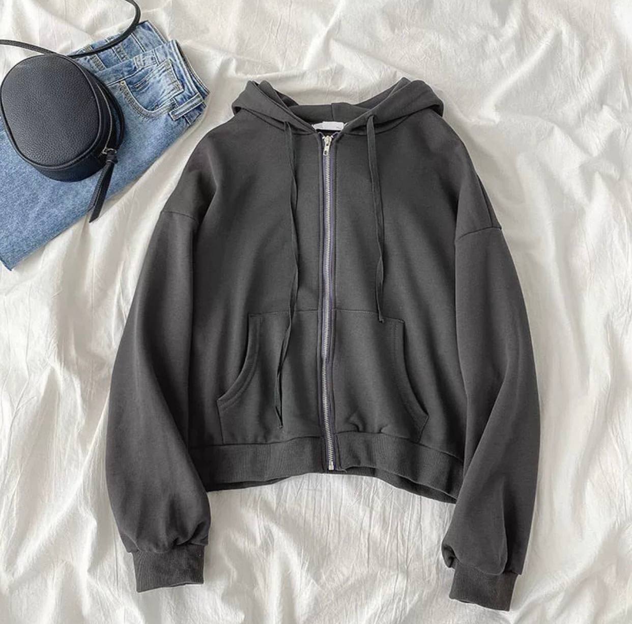 Sudadera corta con capucha