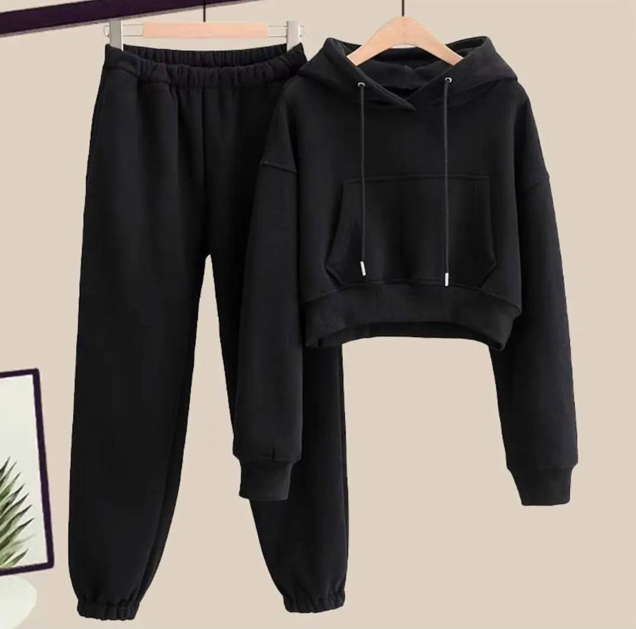Traje de polar con sudadera corta con capucha