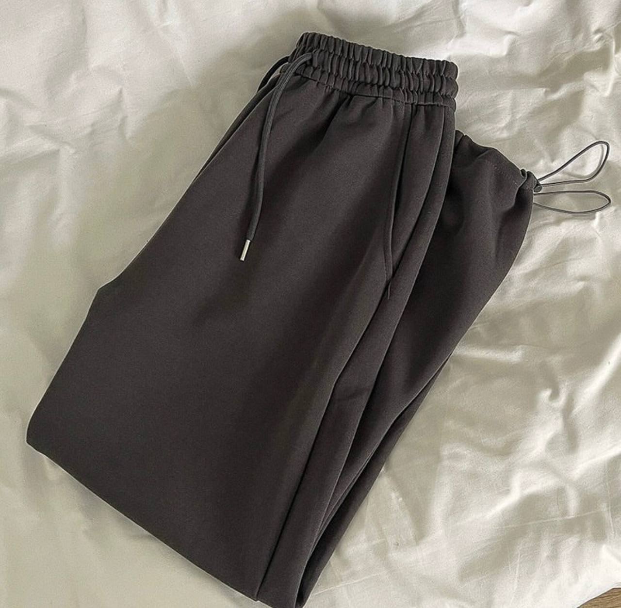 Pantalones deportivos rectos