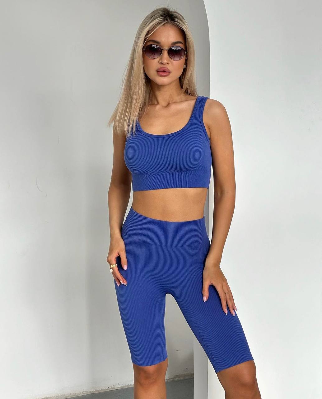 Conjunto deportivo top+pistas de ciclismo