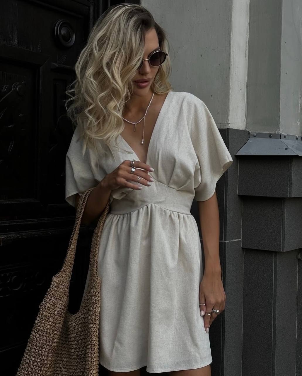 Vestido con espalda descubierta de lino natural