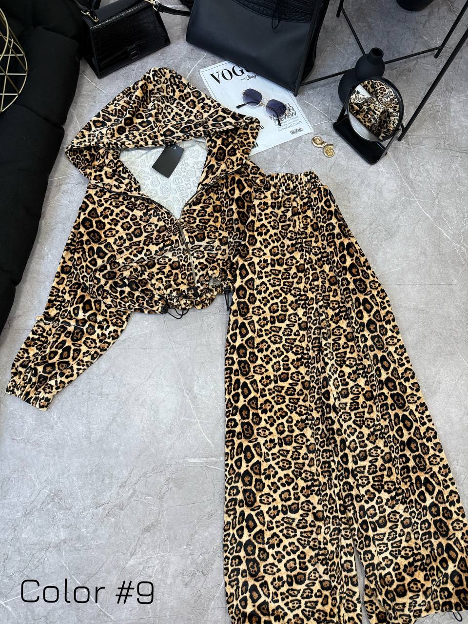 Trajes de tres piezas muy geniales de suave terciopelo
