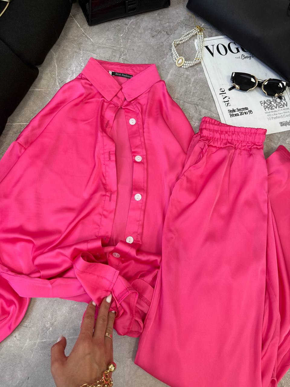 Suaves trajes de seda