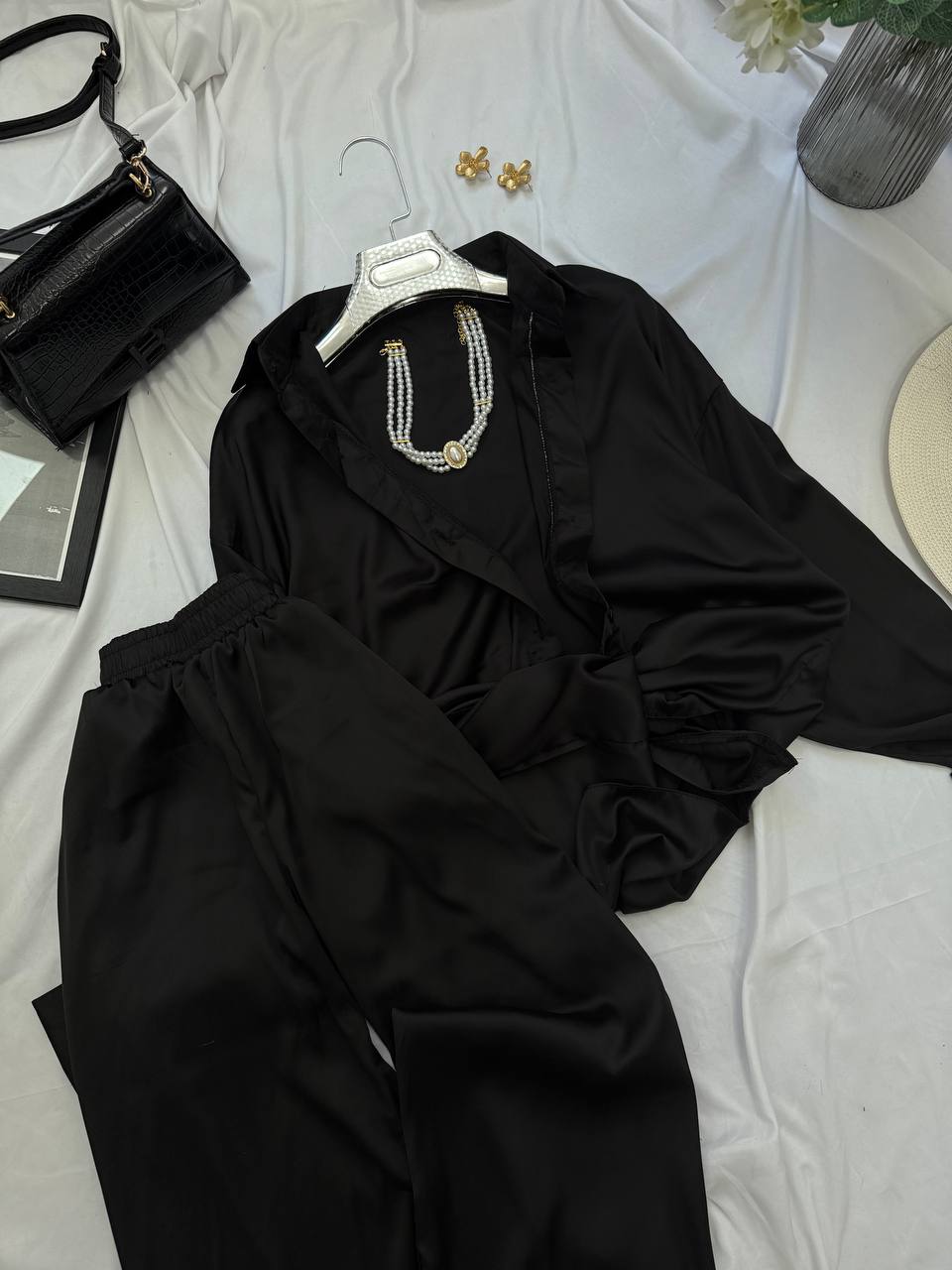 Suaves trajes de seda